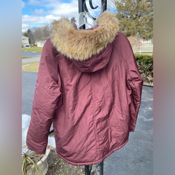 NEW WOMENS BURGUNDY OLD NAVY PARKA COAT WITH HOOD SMALL - Picture 2 of 4